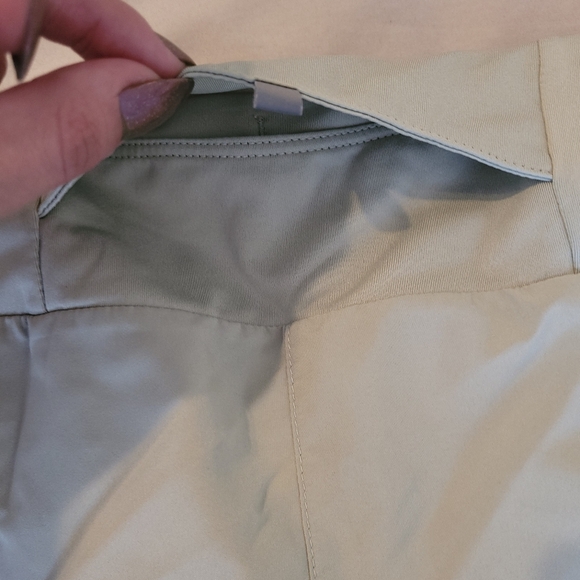 Nike Dri Fit Light Pale Green Athletic Running Shorts Women's Medium - Picture 5 of 5